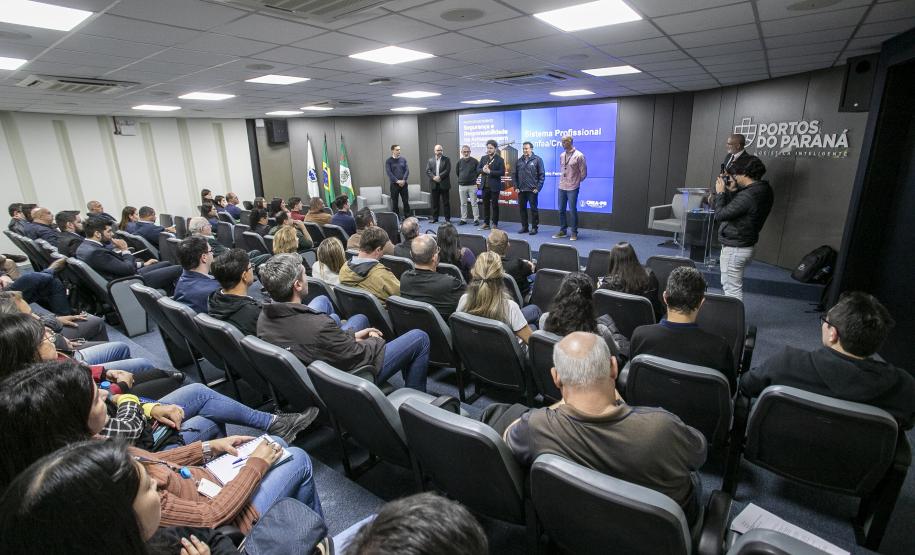 Porto de Paranaguá sedia seminário sobre segurança na armazenagem de grãos