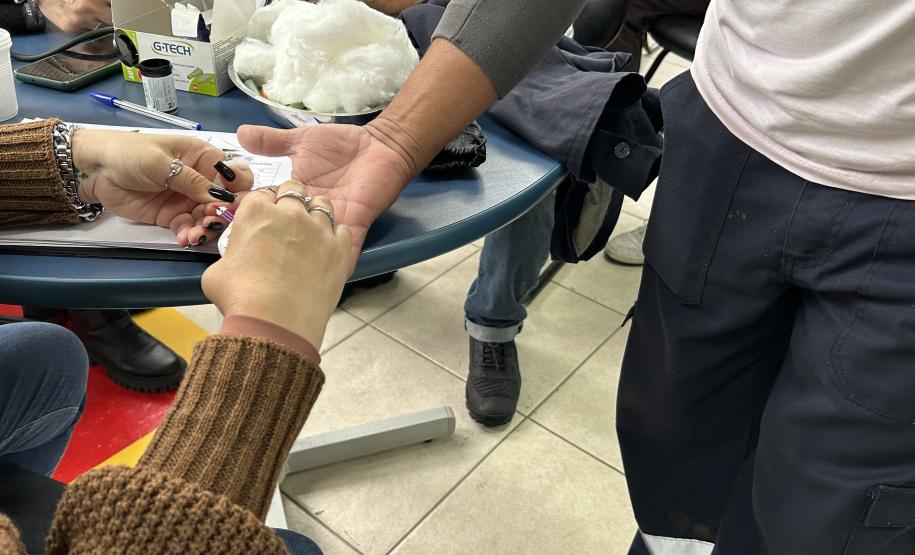 Secretaria da Saúde realiza ação no Porto de Paranaguá com atendimentos, testes e vacinas