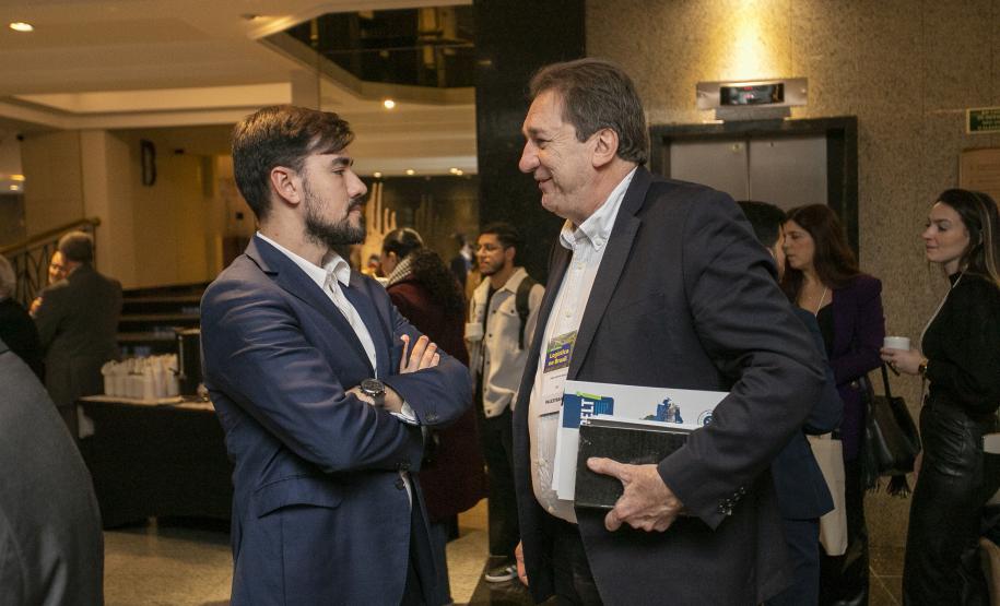 Portos do Paraná aponta inovação em concessão do canal de acesso durante debate sobre logística na Região Sul