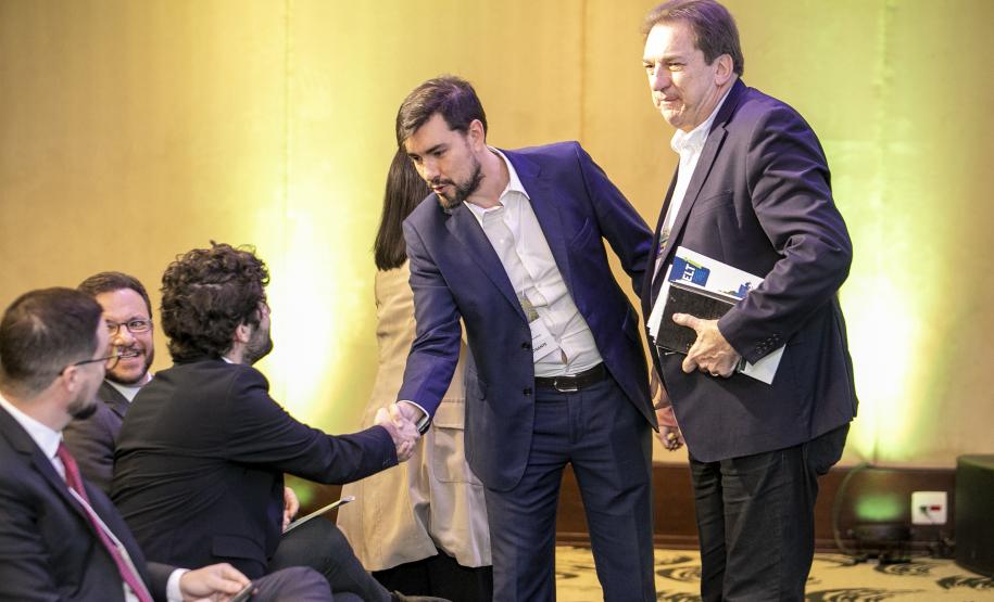 Portos do Paraná aponta inovação em concessão do canal de acesso durante debate sobre logística na Região Sul