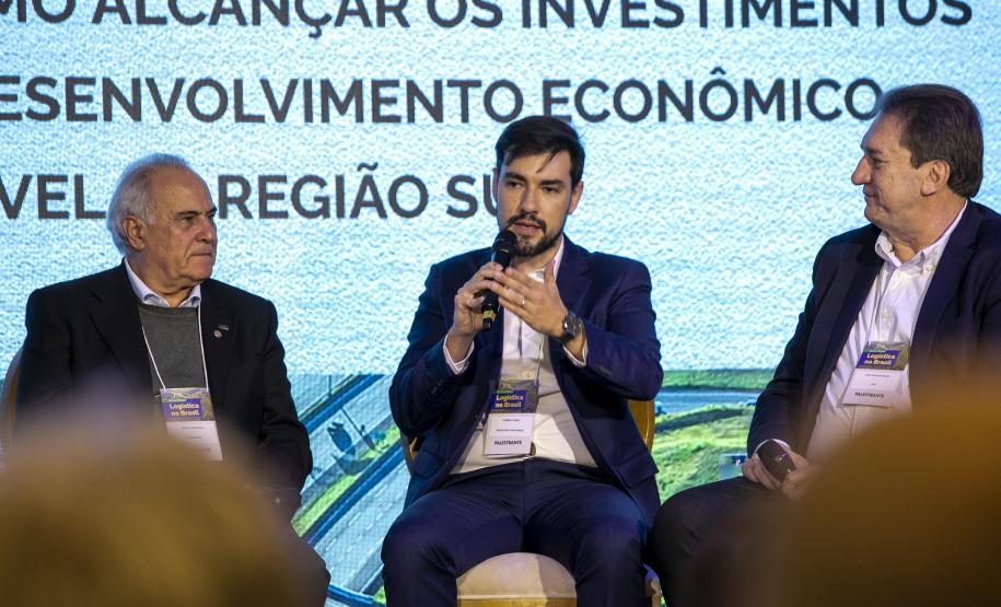 Portos do Paraná aponta inovação em concessão do canal de acesso durante debate sobre logística na Região Sul