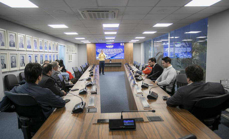 Portos do Paraná e AAPA Latam promovem encontro presencial para ampliar parcerias