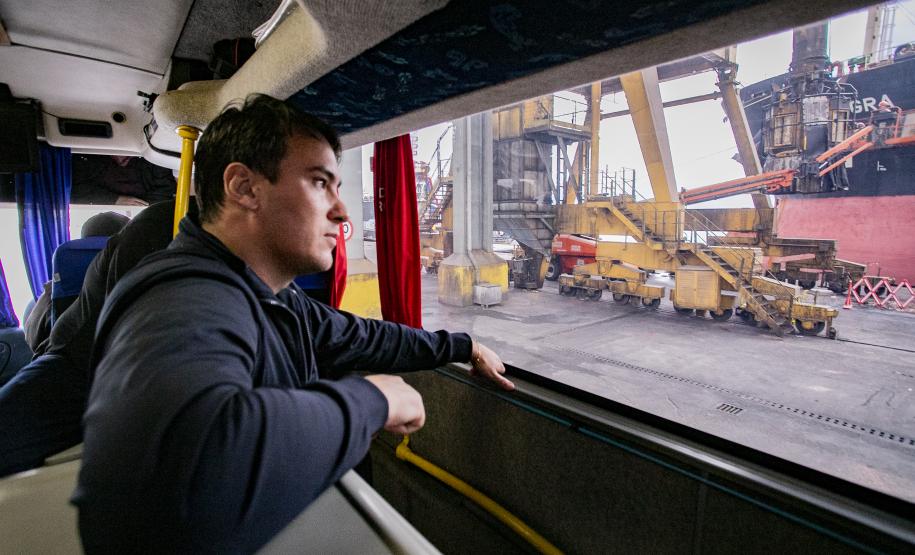 Produtores rurais de Pato Bragado visitam o Porto de Paranaguá