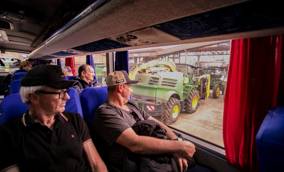 Produtores rurais de Pato Bragado visitam o Porto de Paranaguá