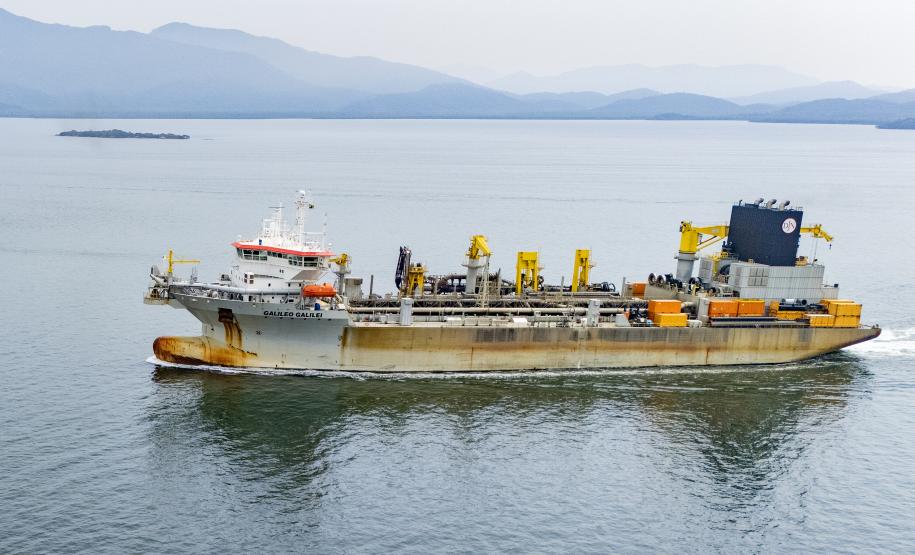 Portos do Paraná promove dragagem de manutenção do Canal de Antonina