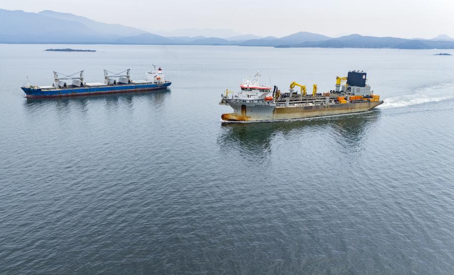 Portos do Paraná promove dragagem de manutenção do Canal de Antonina