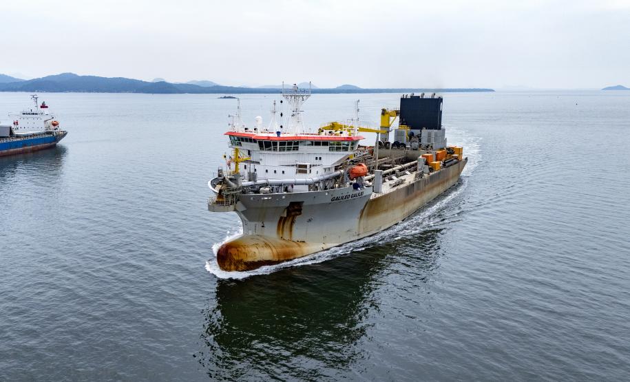 Portos do Paraná promove dragagem de manutenção do Canal de Antonina