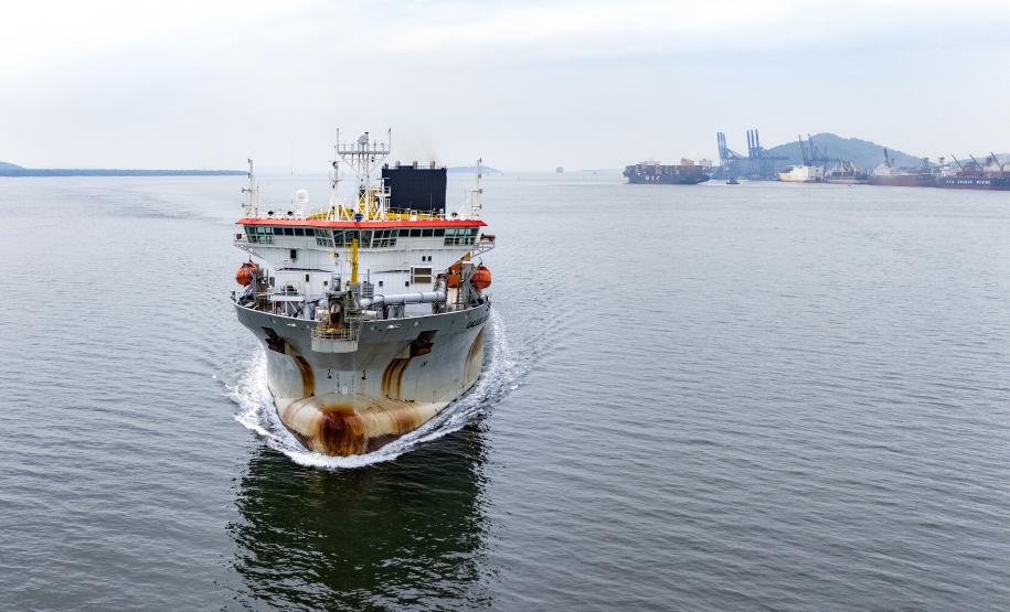 Portos do Paraná promove dragagem de manutenção do Canal de Antonina