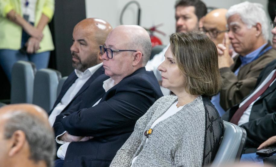 Portos do Paraná recebe a mais alta autoridade da Marinha do Brasil