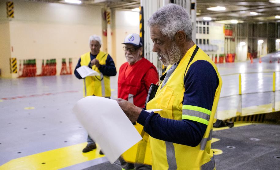 Porto de Paranaguá amplia linhas marítimas de veículos com chegada do Neptune Hellas