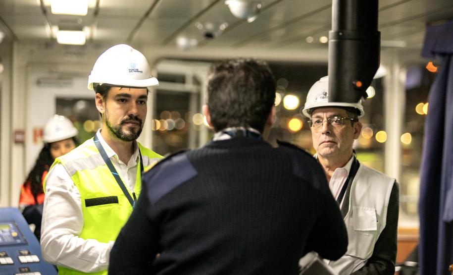 Porto de Paranaguá amplia linhas marítimas de veículos com chegada do Neptune Hellas