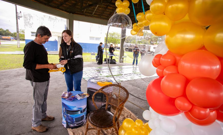 Dia nacional do caminhoneiro é comemorado no Pátio de Triagem da Portos do Paraná