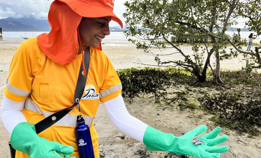 Portos do Paraná realiza ações desde 2016 no litoral; dezenas de voluntários e empresas parceiras participaram dos mutirões desta semana