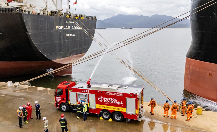 Simulado no Porto de Paranaguá reforça preparo contra emergências