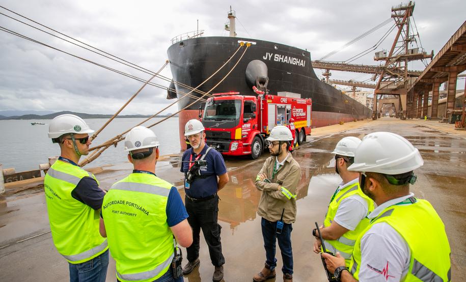 Simulado no Porto de Paranaguá reforça preparo contra emergências