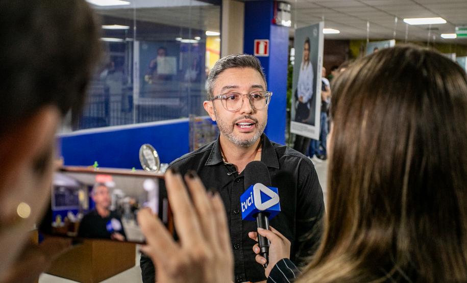 Porto de Paranaguá celebra 90 anos com exposição fotográfica dos colaboradores