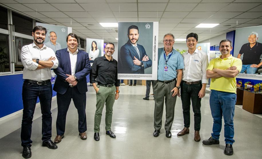 Porto de Paranaguá celebra 90 anos com exposição fotográfica dos colaboradores