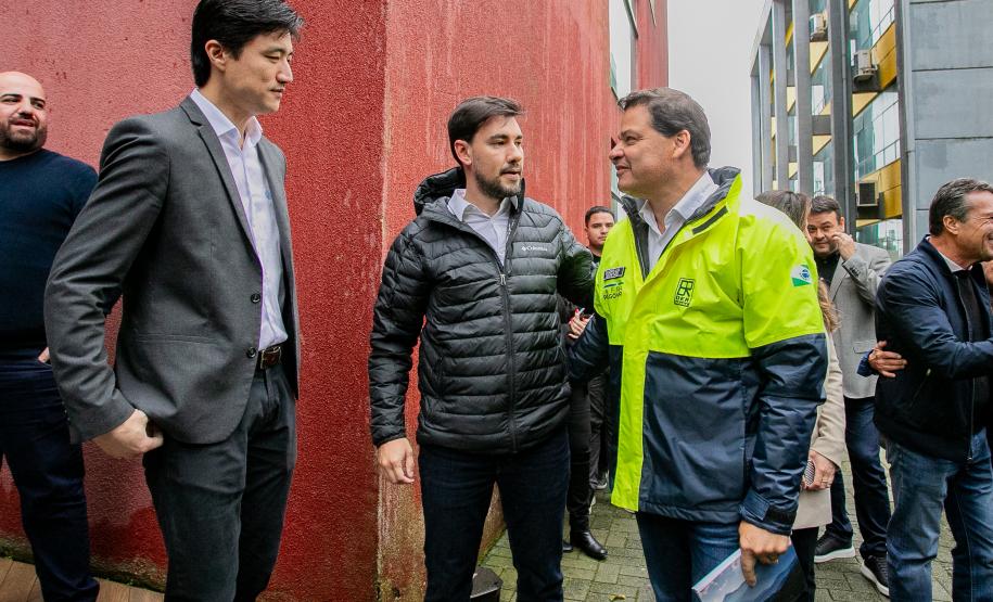 Governo vai pavimentar em concreto 15 ruas próximas ao Porto de Paranaguá