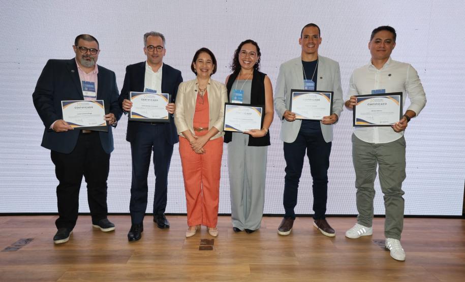 Portos do Paraná recebe Selo Impulso Verde e consolida liderança ambiental no setor portuário