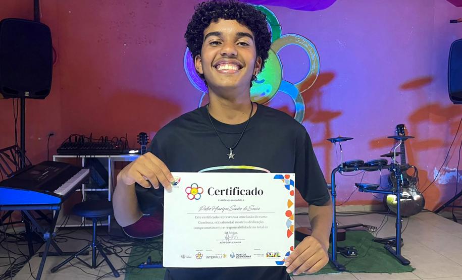 Centro Cultural realiza 1ª Formatura Cumbuca após aporte da Portos do Paraná