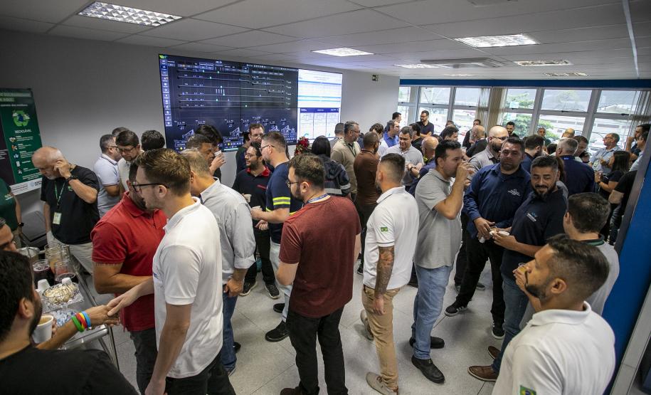 Ação Natal Solidário reúne empresas, colaboradores e comunidade para arrecadar brinquedos