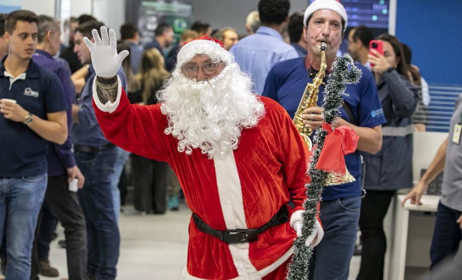 Ação Natal Solidário reúne empresas, colaboradores e comunidade para arrecadar brinquedos