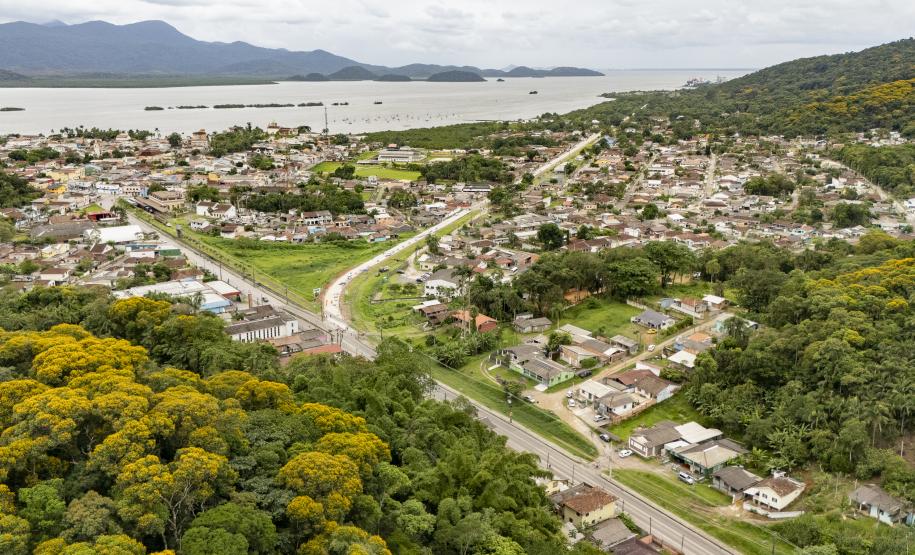 Obras viárias da Portos do Paraná em Antonina chegam a 50% e transformam acessos ao porto