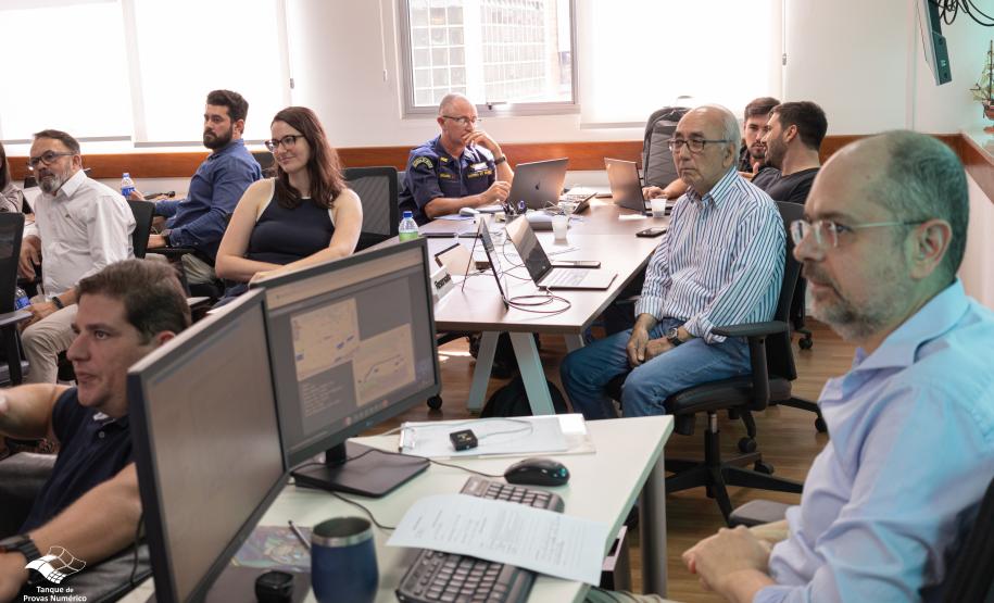 Porto de Paranaguá simula manobras para expansão da infraestrutura portuária