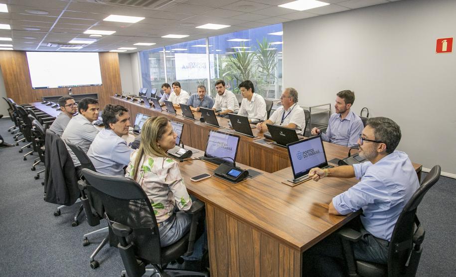 Auditores do TCU elogiam organização e competitividade do Porto de Paranaguá