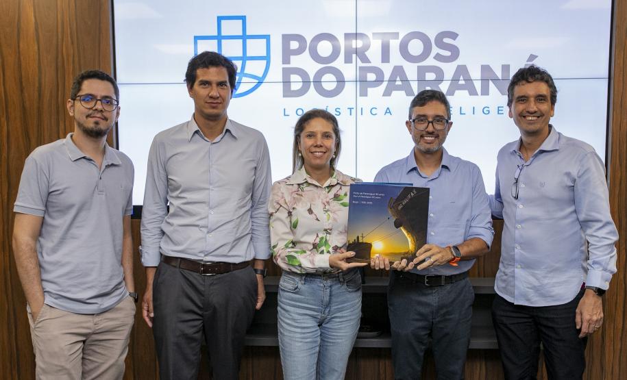 Auditores do TCU elogiam organização e competitividade do Porto de Paranaguá