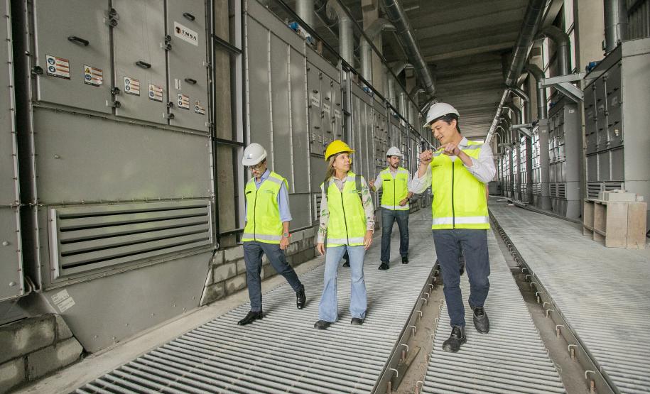 Auditores do TCU elogiam organização e competitividade do Porto de Paranaguá