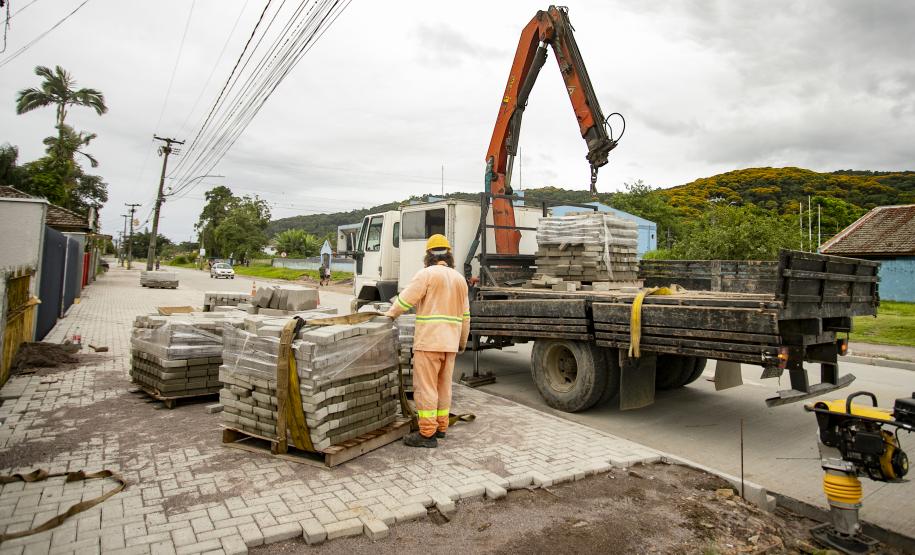 Obras viárias da Portos do Paraná em Antonina chegam a 50% e transformam acessos ao porto