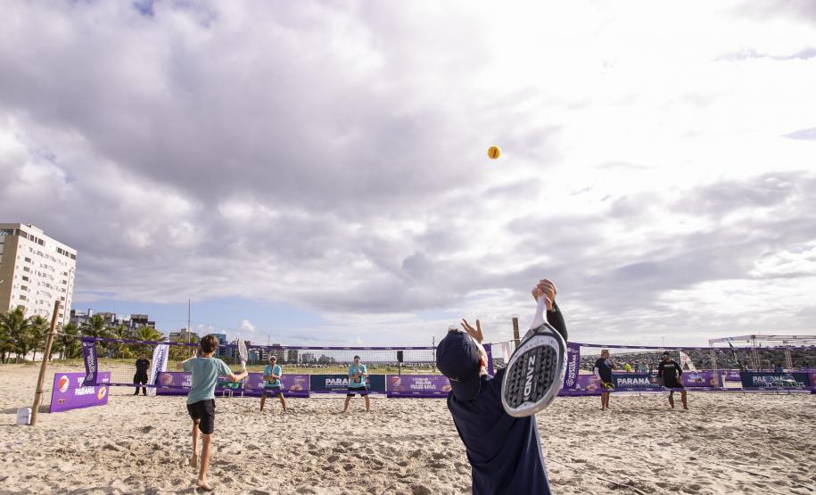 Portuários e atletas disputam FPT Beach Series 1500 em Caiobá