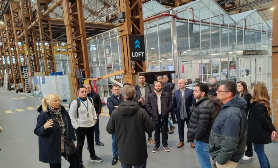 Profissionais da Portos do Paraná passam por formação internacional em logística de commodities