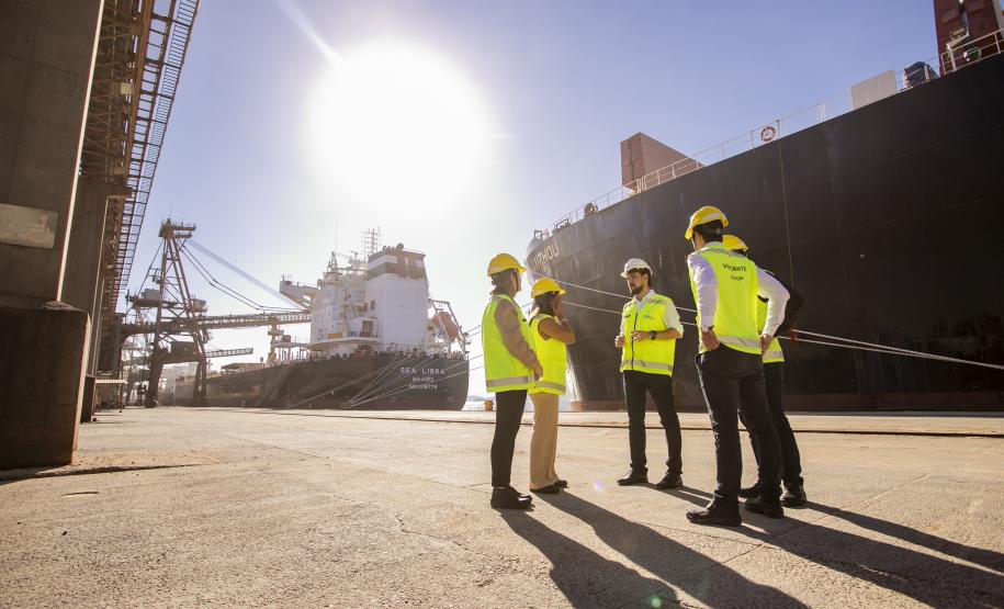 Portos do Paraná recebe comitiva do Porto do Itaqui para troca de experiências