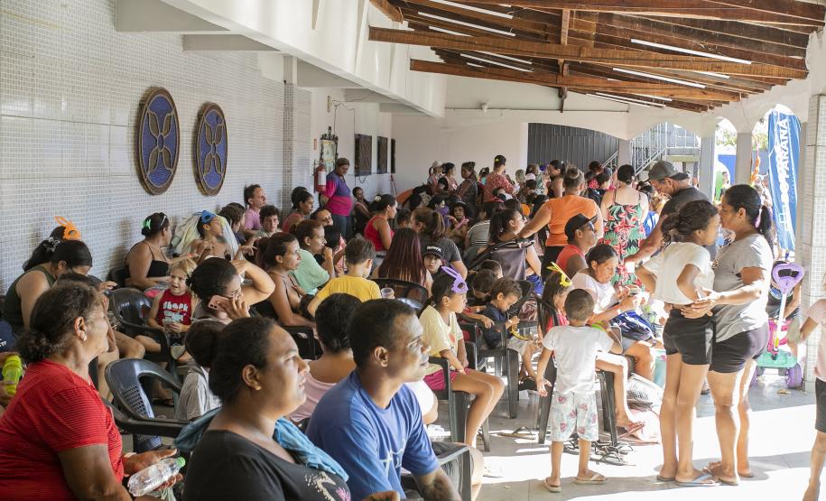 Mais de 1.500 kits são distribuídos em ação de Páscoa da Portos do Paraná