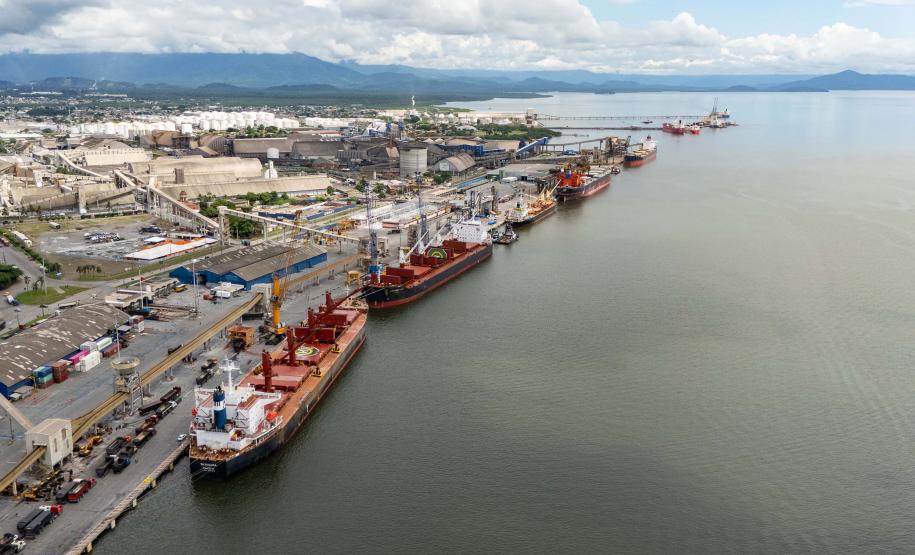Porto de Paranaguá completa 91 anos como motor econômico do Paraná