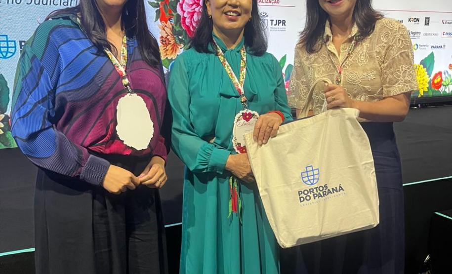 Advogadas da Portos do Paraná participam de congresso sobre liderança feminina e equidade de gênero