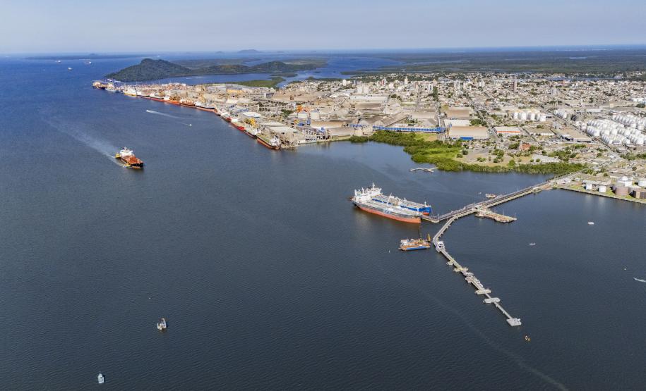 Porto de Paranaguá concentra 70% das exportações brasileiras de óleo de soja no 1º trimestre