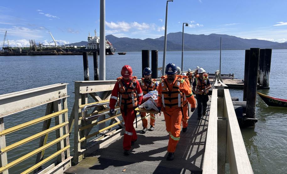 Simulado testa protocolo de “homem ao mar” no Porto de Paranaguá