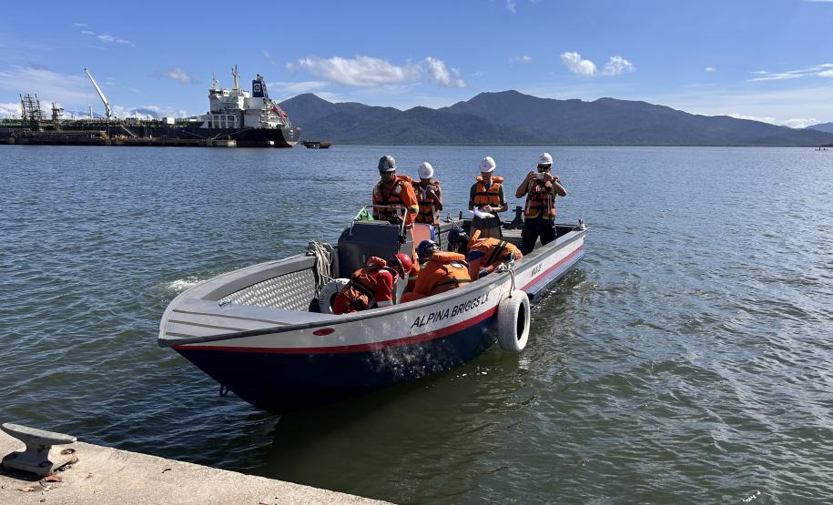 Simulado testa protocolo de “homem ao mar” no Porto de Paranaguá