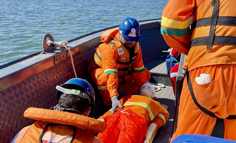 Simulado testa protocolo de “homem ao mar” no Porto de Paranaguá