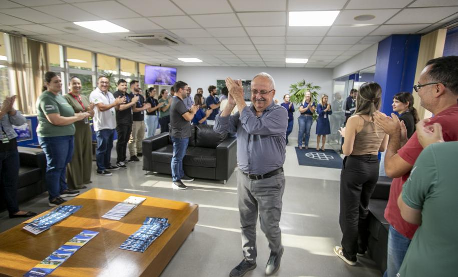 Decanos da Portos do Paraná recebem homenagem na despedida da empresa
