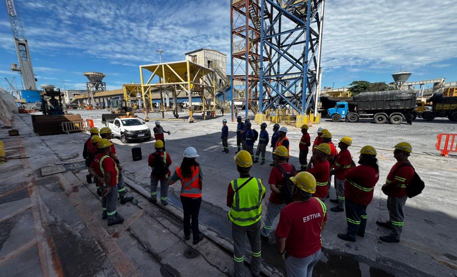 Campanha Abril Verde reforça prevenção de acidentes no Porto de Paranaguá