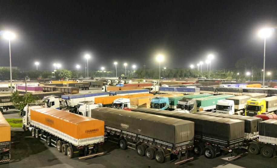 Iluminação Pátio de Triagem Porto de Paranaguá