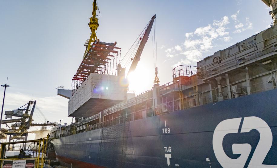 Porto de Paranaguá recebe navio sustentável em viagem inaugural
