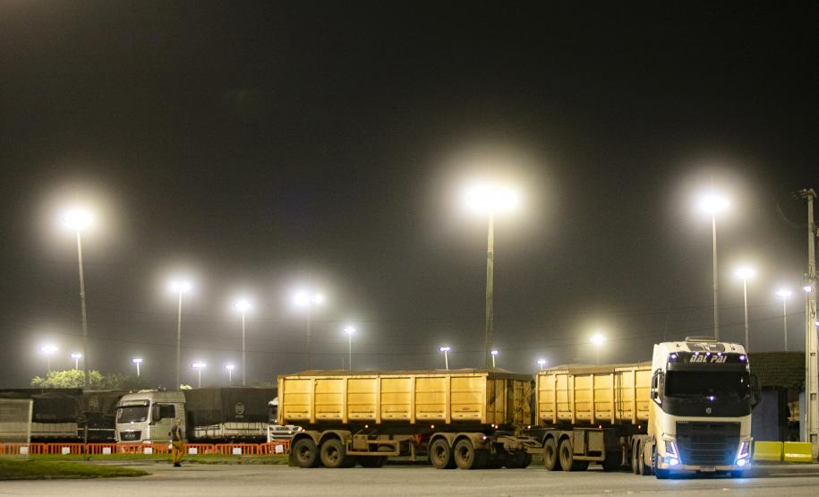 Iluminação Pátio de Triagem Porto de Paranaguá