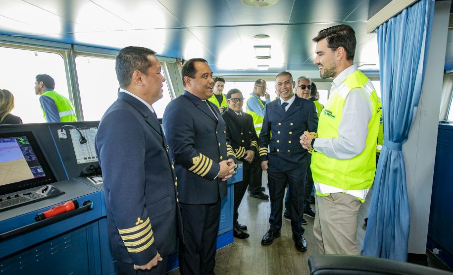 Porto de Paranaguá recebe navio sustentável em viagem inaugural