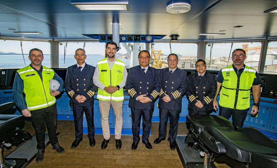 Porto de Paranaguá recebe navio sustentável em viagem inaugural