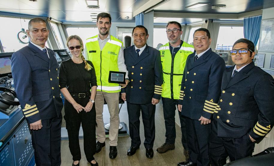 Porto de Paranaguá recebe navio sustentável em viagem inaugural